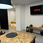 Deluxe Lajuderia Con Parking Gratis דירה קורדובה