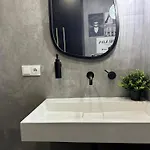 Deluxe Lajuderia Con Parking Gratis קורדובה