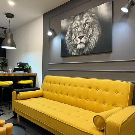 Apartment Deluxe Lajuderia Con Parking Gratis Cordoba