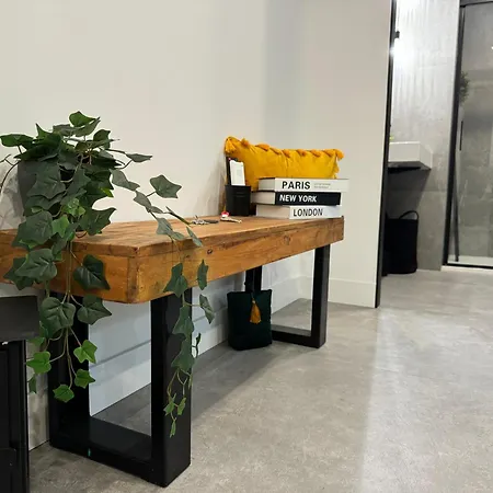 Deluxe Lajuderia Con Parking Gratis Apartment