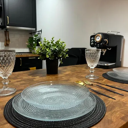 Deluxe Lajuderia Con Parking Gratis Appartement