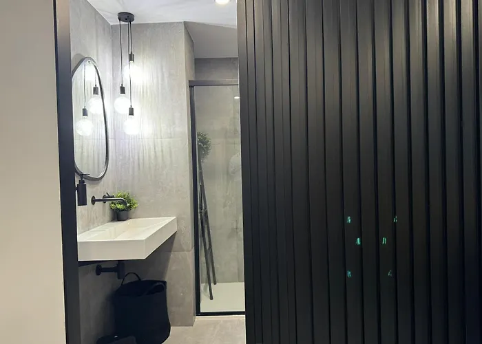 Deluxe Lajudería Con Parking Gratis Apartamento