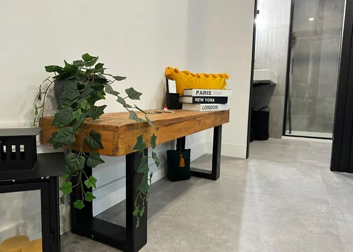 Deluxe Lajuderia Con Parking Gratis Apartment