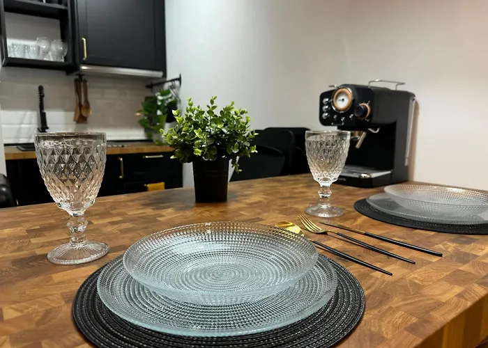 Deluxe Lajuderia Con Parking Gratis Apartment